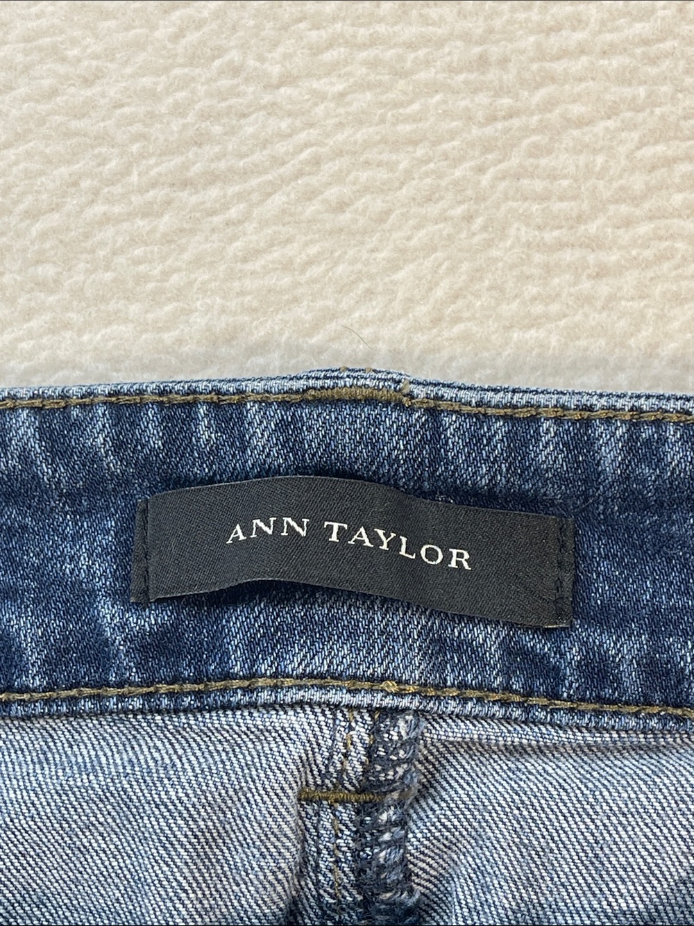 Ann Taylor SLIM BOYFRIEND Women's Straight-Leg Jeans in Dark Blue Wash SIZE 0 - Picture 6 of 9